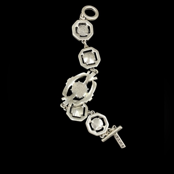 White House Black Market faux pearl and crystal embellished toggle bracelet - Picture 3 of 5